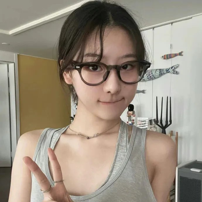 男极探射灯